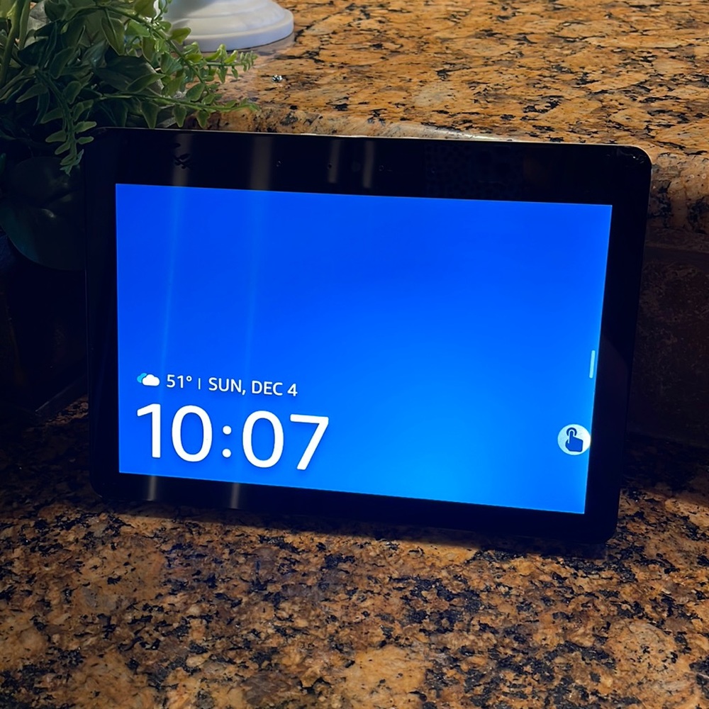 Echo show 2nd (Gen) 10.1 HD screen